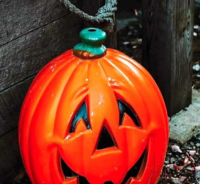 How Halloween Episodes Use Lighting to Make Familiar Sets Feel Unfamiliar