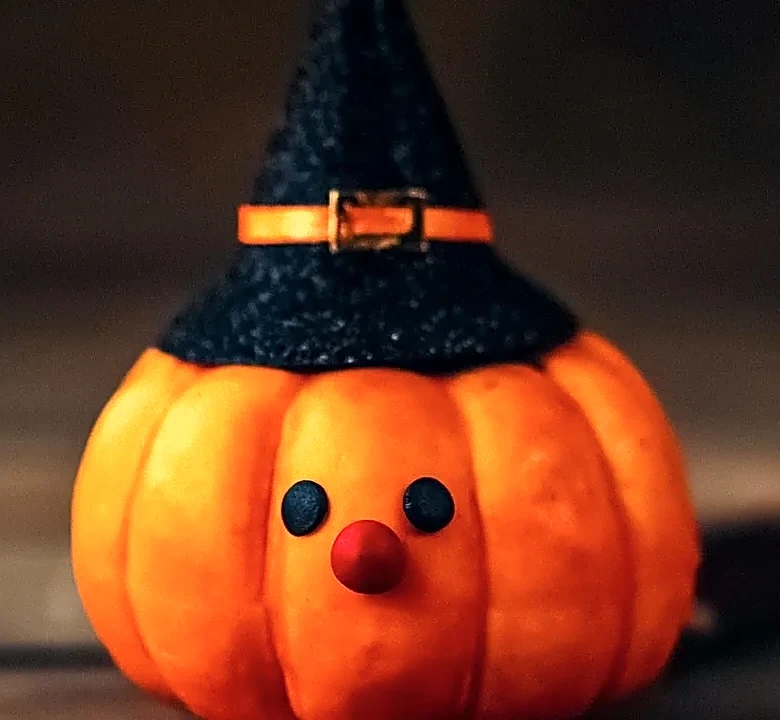 How Cold Opens Set the Tone for Halloween TV Episodes