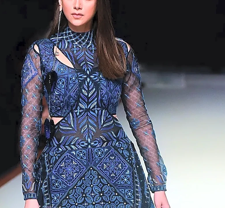 The Fashion-Forecasting Clues Hidden in Paris Hemlines and Sleeve Shapes