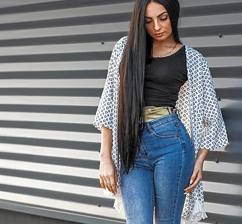 How to Wear a Statement Top When Jeans Are the Rest of the Outfit