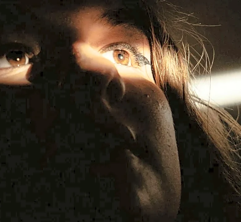 The Horror Movies That Break the "Dark Means Scary" Lighting Rule in October