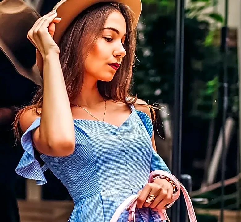 The 7 Outfits Built Around the off-shoulder top