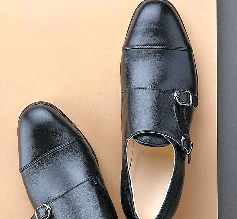 The Styling Detail That Makes Flat Shoes Look More Polished