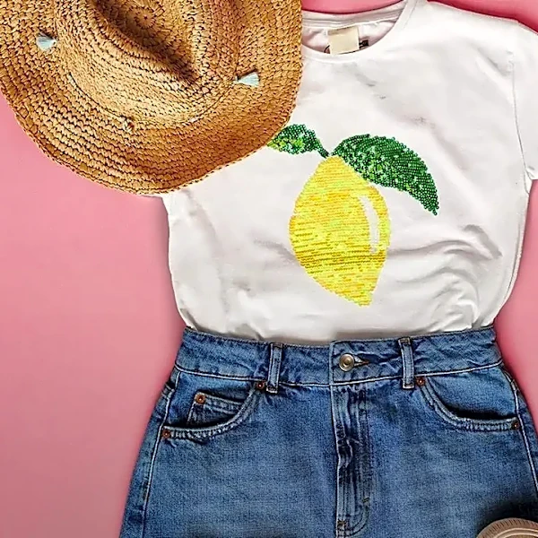 5 Pieces to Pair With a Graphic T-Shirt for a Gallery Day