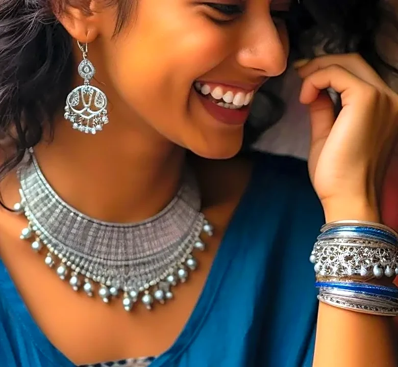 7 Ways to Style a Statement Necklace Over Simple Clothes