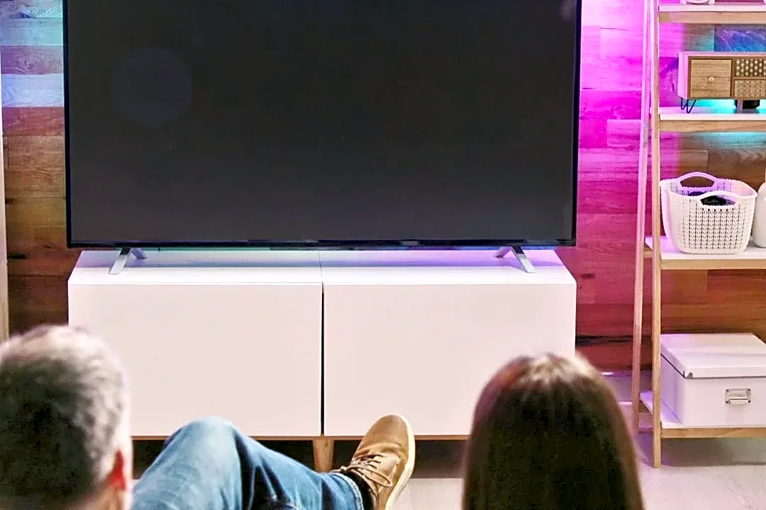 How to Start an October TV Premiere Tradition With Friends
