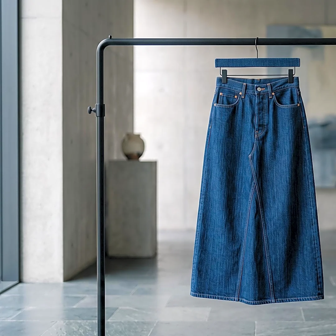 5 Pieces to Pair With a Long Denim Skirt for a Gallery Visit