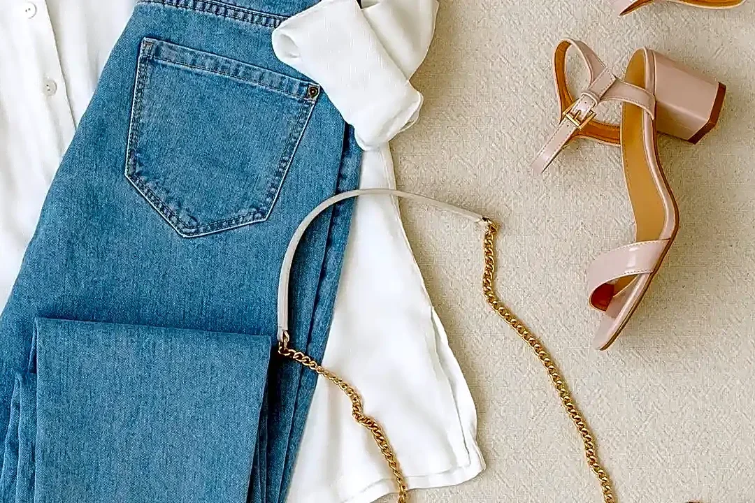 The Difference Between Jewelry That Completes an Outfit and Jewelry That Redirects It