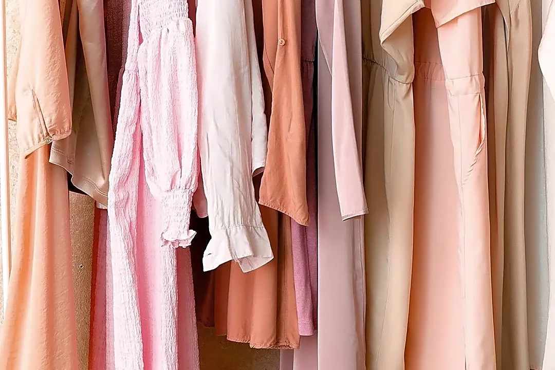 How to Use One Repeated Color to Make Separates Feel Connected
