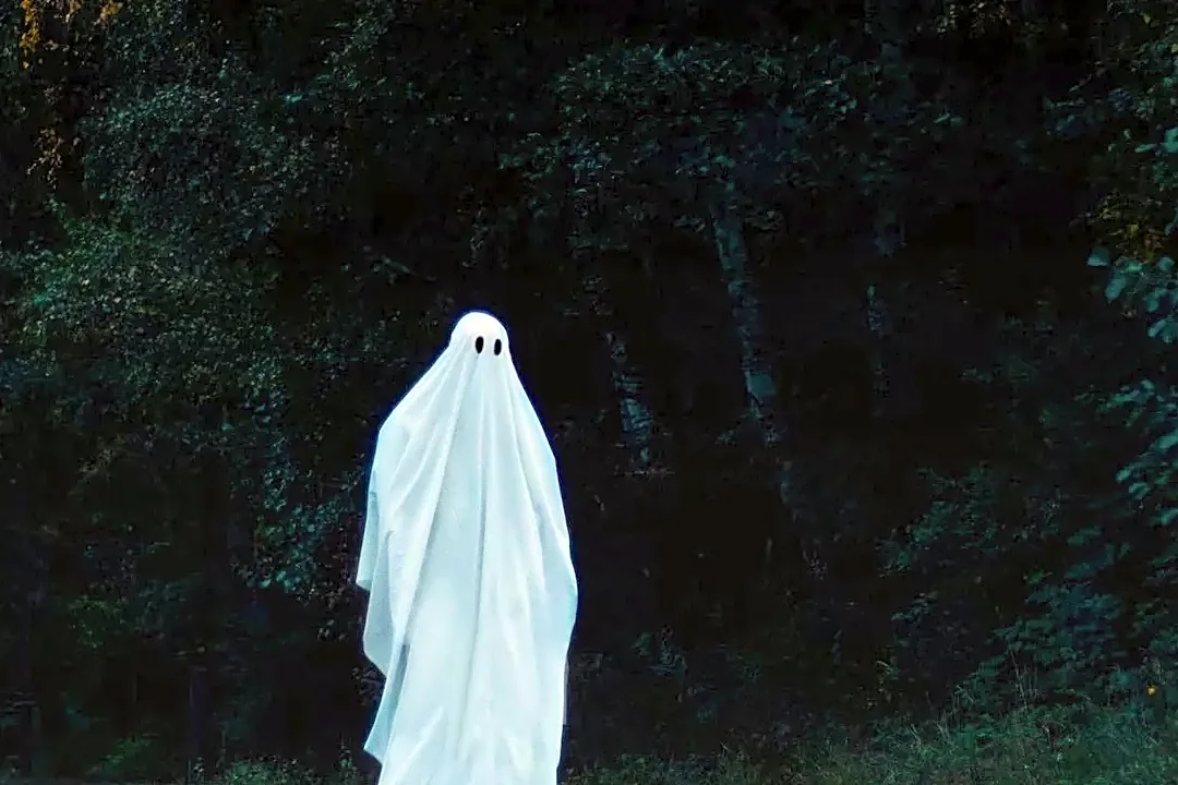 How Halloween and the Friday the 13th Series Create Different Kinds of Suspense