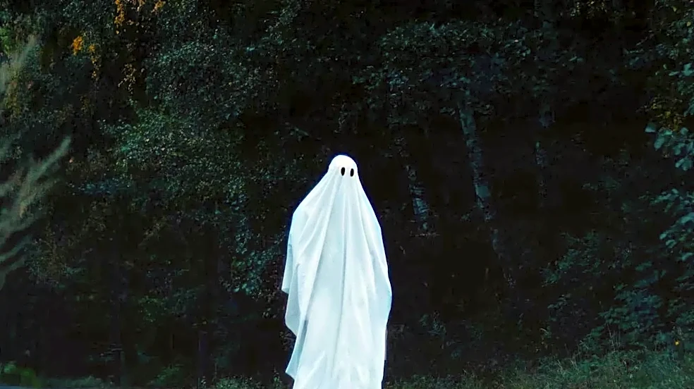 How Halloween and the Friday the 13th Series Create Different Kinds of Suspense