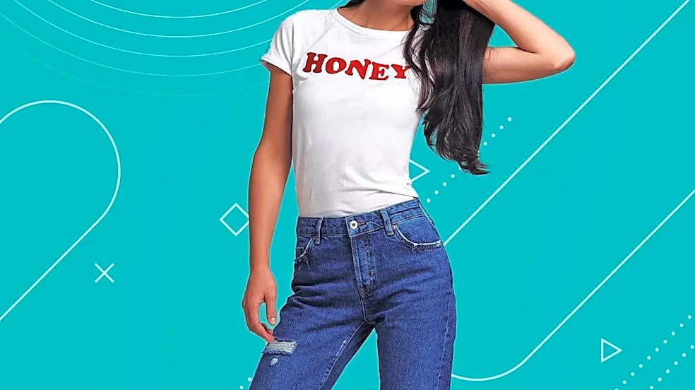 The Hem Detail That Can Make Jeans Work Better With Flats