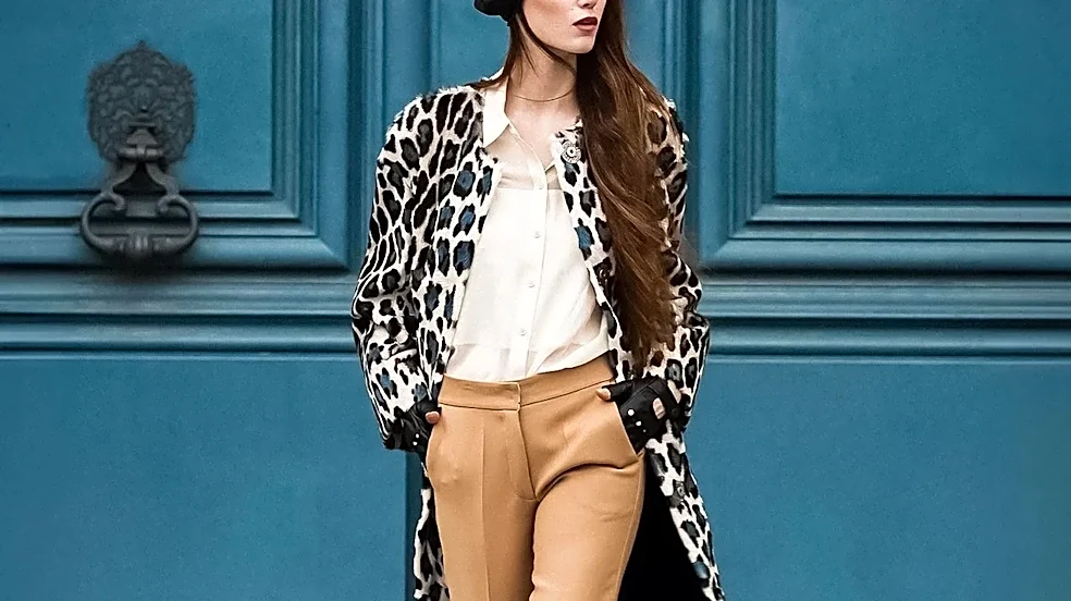 7 Outfits Built Around One Pair of Brown Trousers