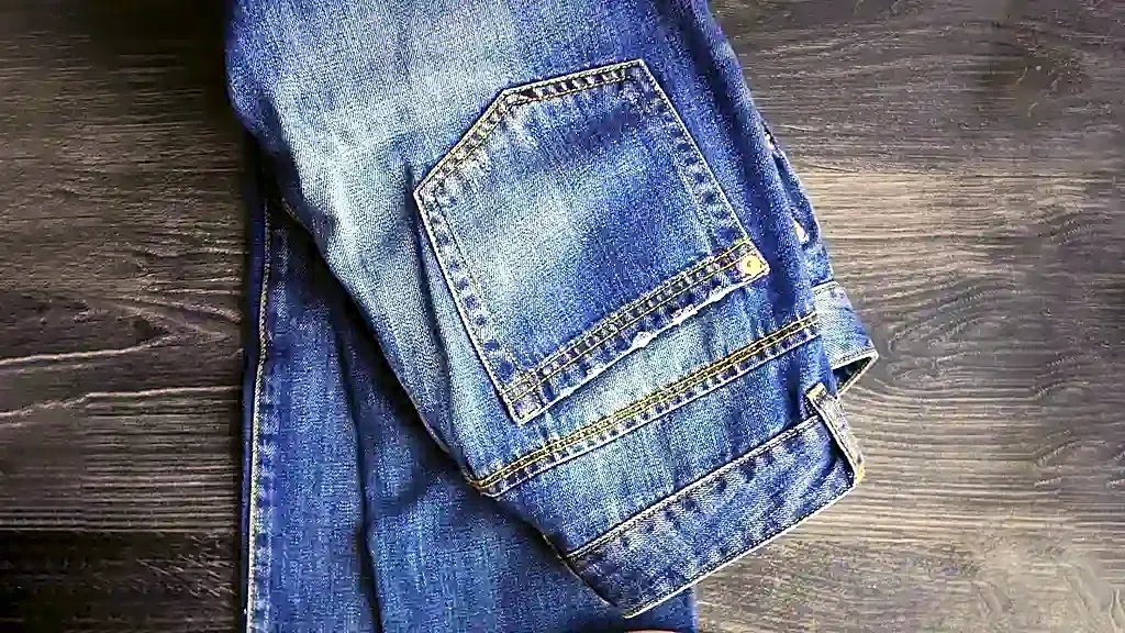 Clean, Dark Denim Is Moving Back Into Everyday Wardrobes