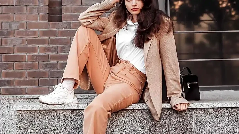 Why Trousers Are Replacing Jeans in More Everyday Outfits