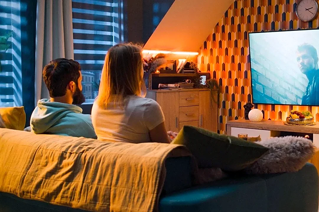 6 Tense Movies About People Trapped in Impossible Situations