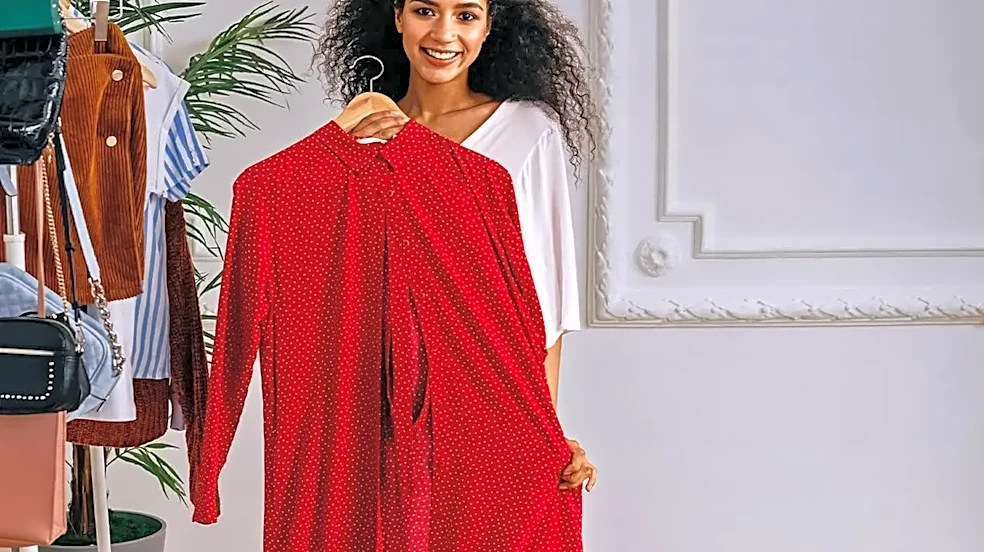 How to Make an Everyday Dress Feel Polished Without Jewelry