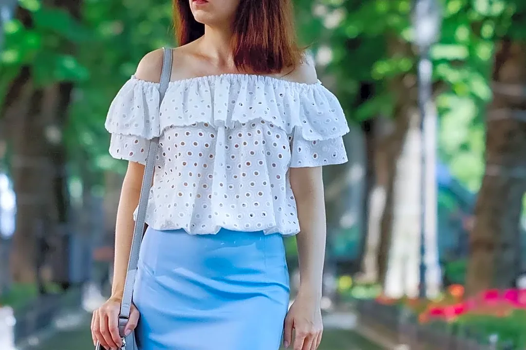 How to Style a Pencil Skirt for a Casual Day