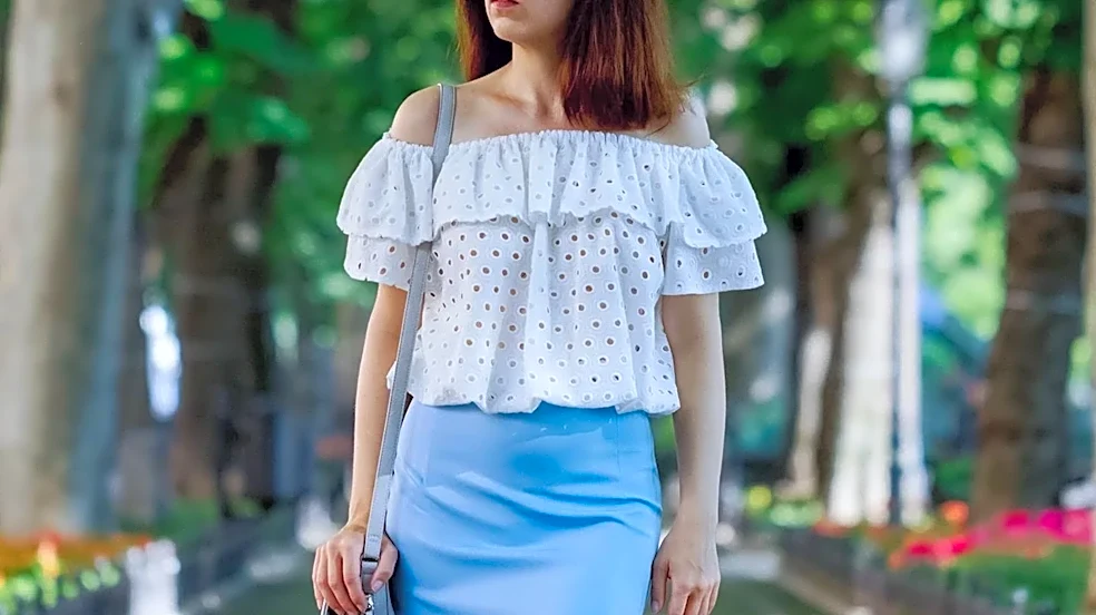 How to Style a Pencil Skirt for a Casual Day