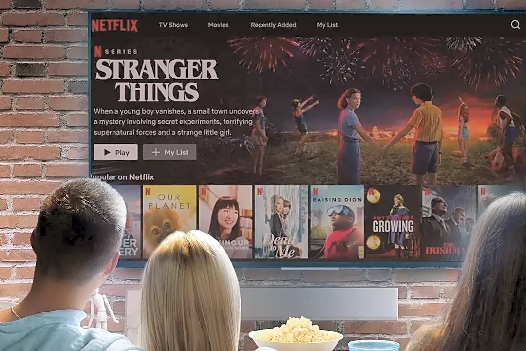 8 Movies Stranger Things Fans Should Watch for More '80s Sci-Fi and Horror