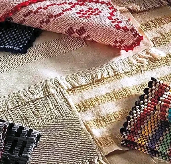 8 Construction Clues That Separate Textile Craft From Printed Effect