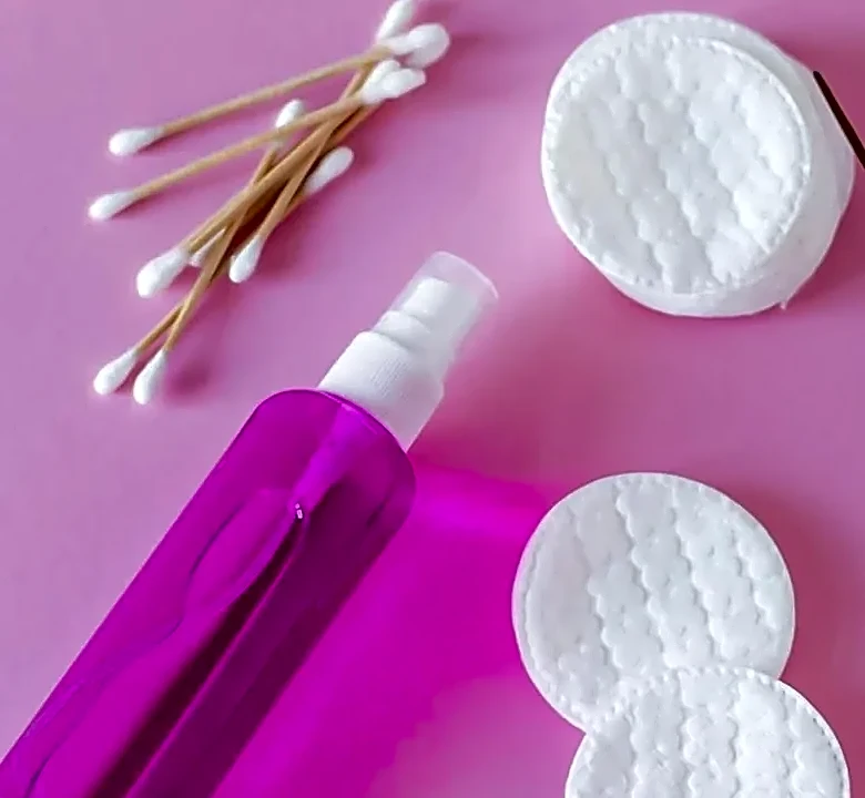 How to Take Off Fake Blood Without Staining Skin or Clothing