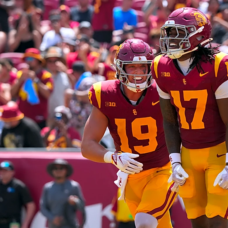 Mark Bowman makes a difference beyond the statistics in USC debut