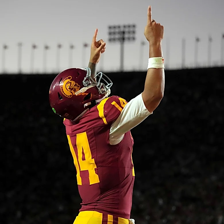 USC QB Jayden Maiava improves markedly against Fresno State