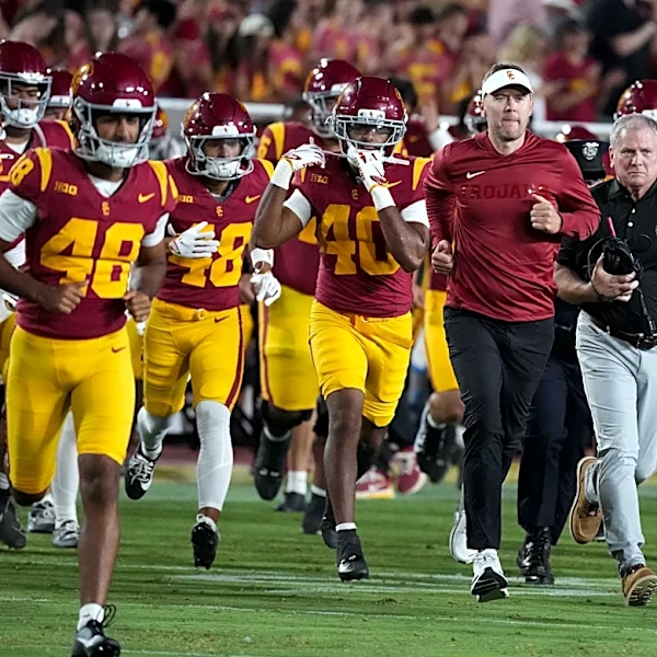 USC defense receives big boost from Kennedy Urlacher vs Fresno State
