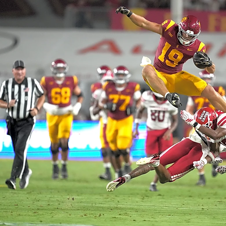 Mark Bowman joins the parade of stars for 2026 USC football team