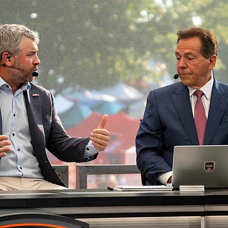 ESPN’s “College GameDay” passes up on USC-Oregon Showdown