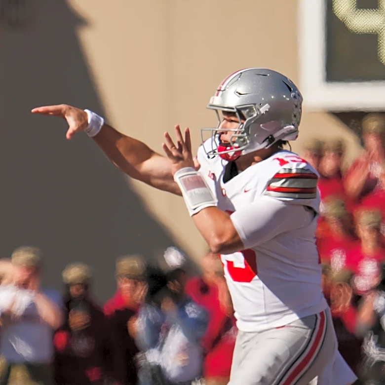 Ohio State has yet to name a starting quarterback for game against USC