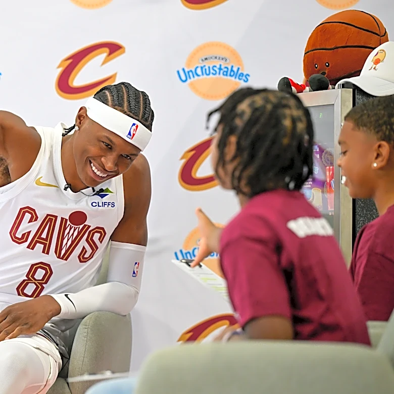 Where does UCLA alumnus Peyton Watson rank in ESPN's NBA Top 100?