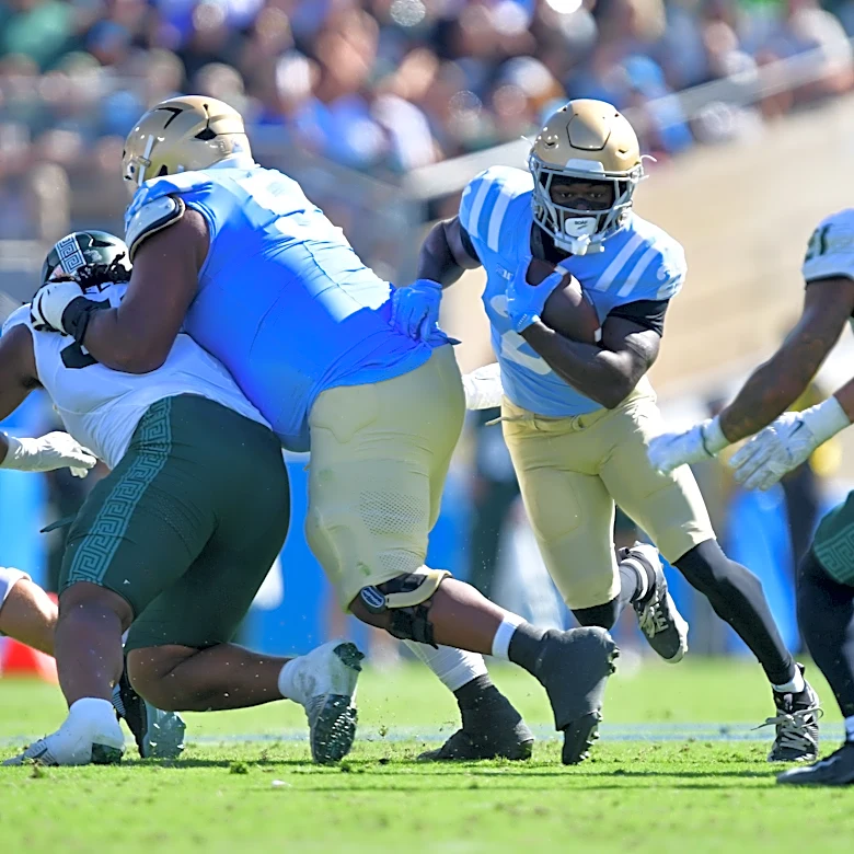 No. 9 UCLA football handles Michigan State 28-10 at the Rose Bowl