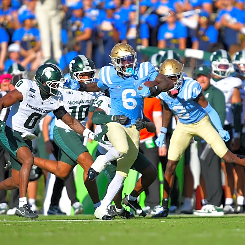 UCLA moves up two spots in this week's AP college football poll