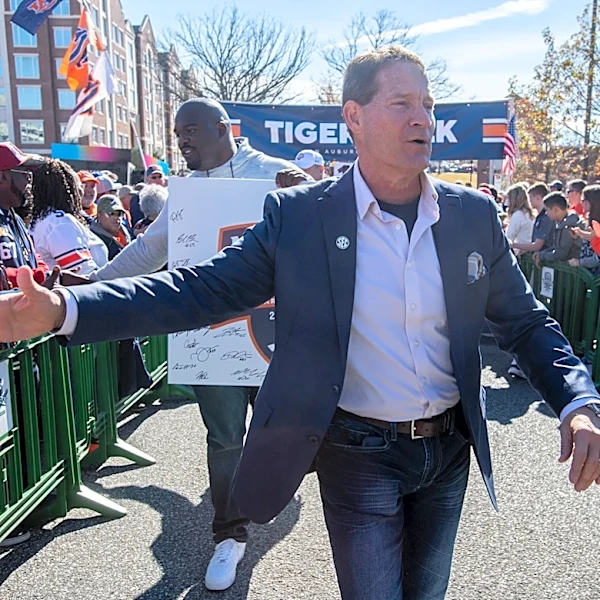 Former Auburn coach says Georgia football 'is built to make a run'