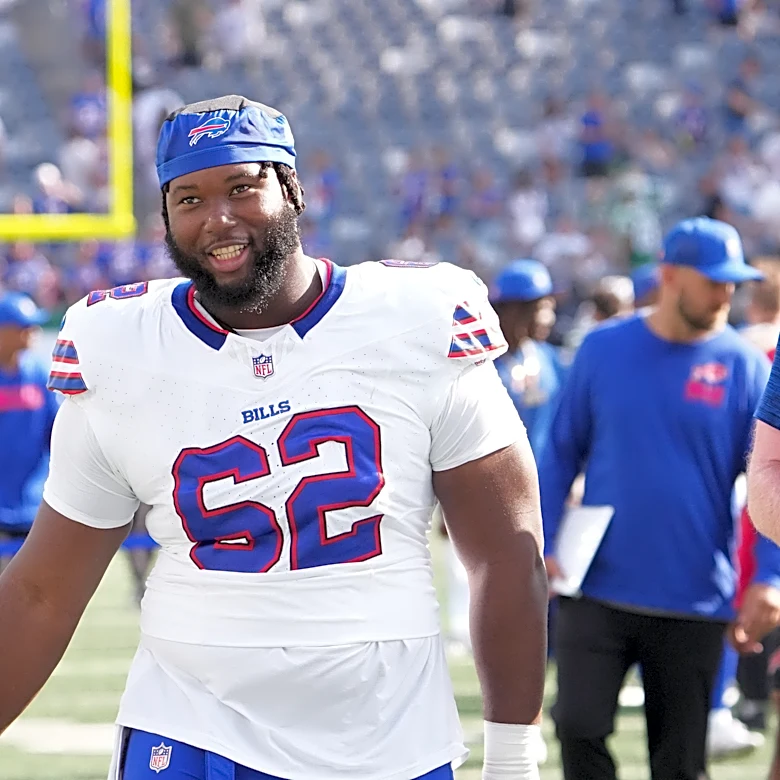Bills trade former Georgia center to the Colts