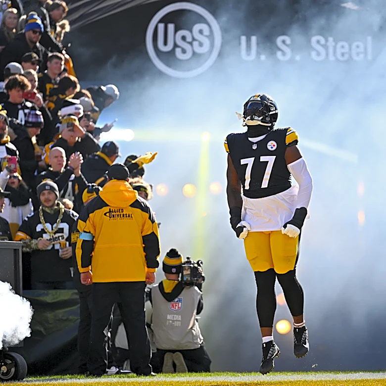Steelers trade former Georgia first-round pick