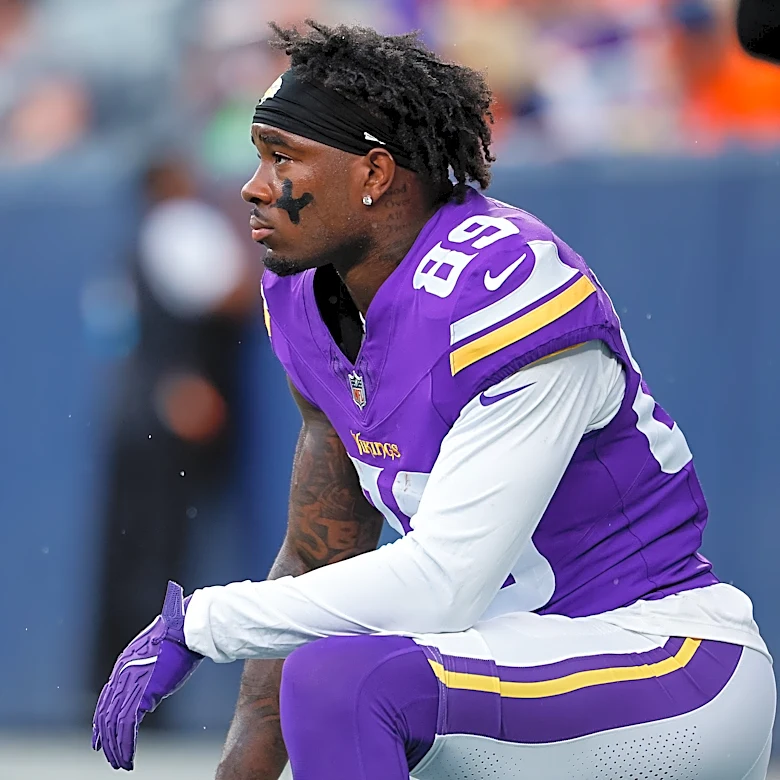Vikings bring back Georgia WR Dillon Bell just after releasing him
