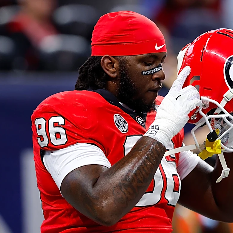 Browns sign former Georgia Bulldogs defensive tackle