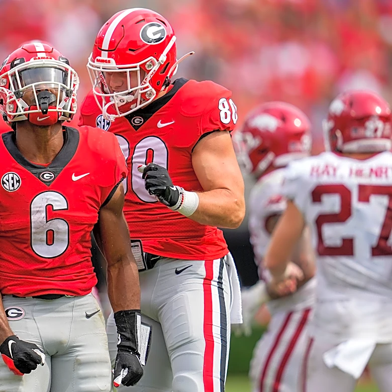 TV channel, commentators for Georgia football vs. Arkansas