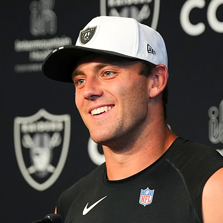 Is Brock Bowers playing today? Latest injury update on Raiders TE