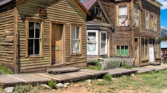 13 American Towns That Literally Vanished But Left Eerie Legacies Behind
