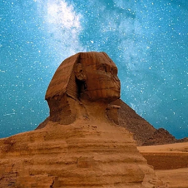 6 Deserts Where the Night Sky Makes You Forget Your Phone Exists