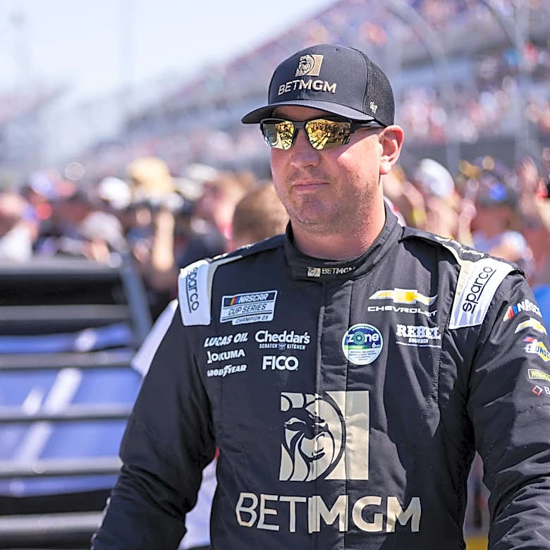 'Absolute shock': NASCAR world reacts to death of Kyle Busch