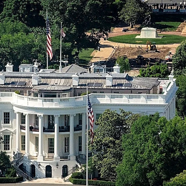 White House locked down after reports of gunshots nearby, FBI says