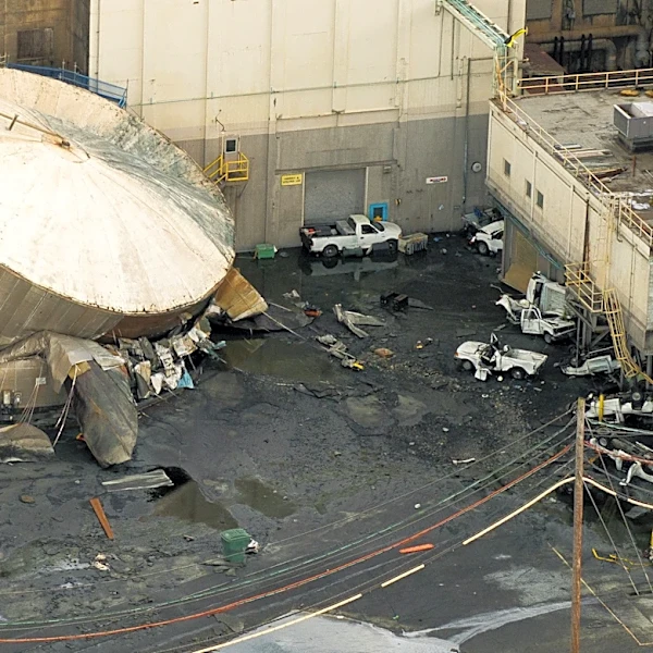 9 workers missing after fatal chemical tank explosion in Washington