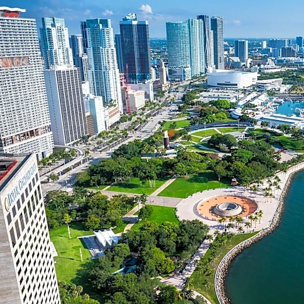 'Poor' health of Biscayne Bay threatens Miami 'economic powerhouse'