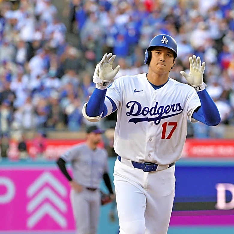Dodgers star Shohei Ohtani smashes leadoff homer as pitcher vs. Rockies