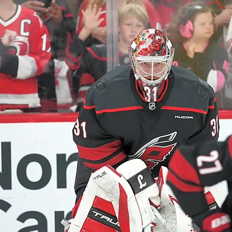 Hurricanes goalie Frederik Andersen wins Game 5 while mourning Claude Lemieux